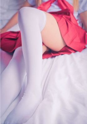 《裙子下有野兽》_BD英语在线观看高清